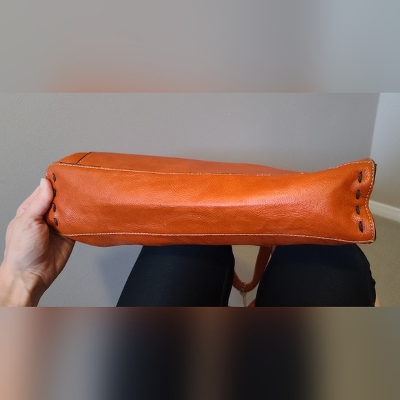 Michael Kors Burnt Orange Tote Style Bag - Picture 10 of 15